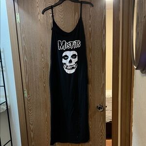 Black Sleeveless Midi Dress